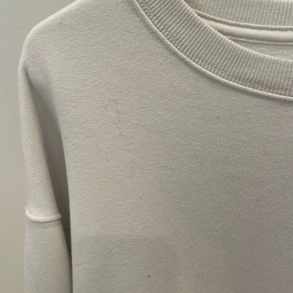 Hollister White Oversized Long Sleeve crew - Picture 4 of 7